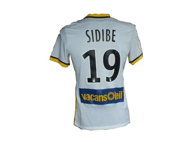 sidibe_1516_dos.jpg